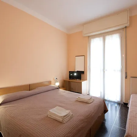 Piccadilly Hotel